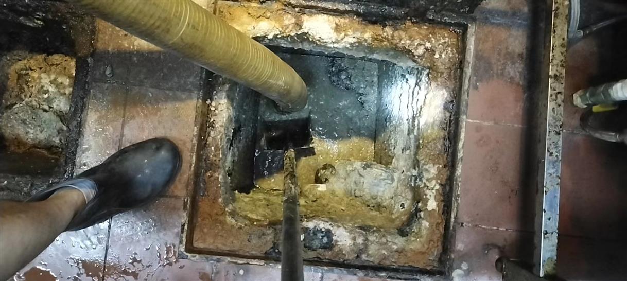 双清污水池清理一般都有毒气，怎么预防中毒呢？